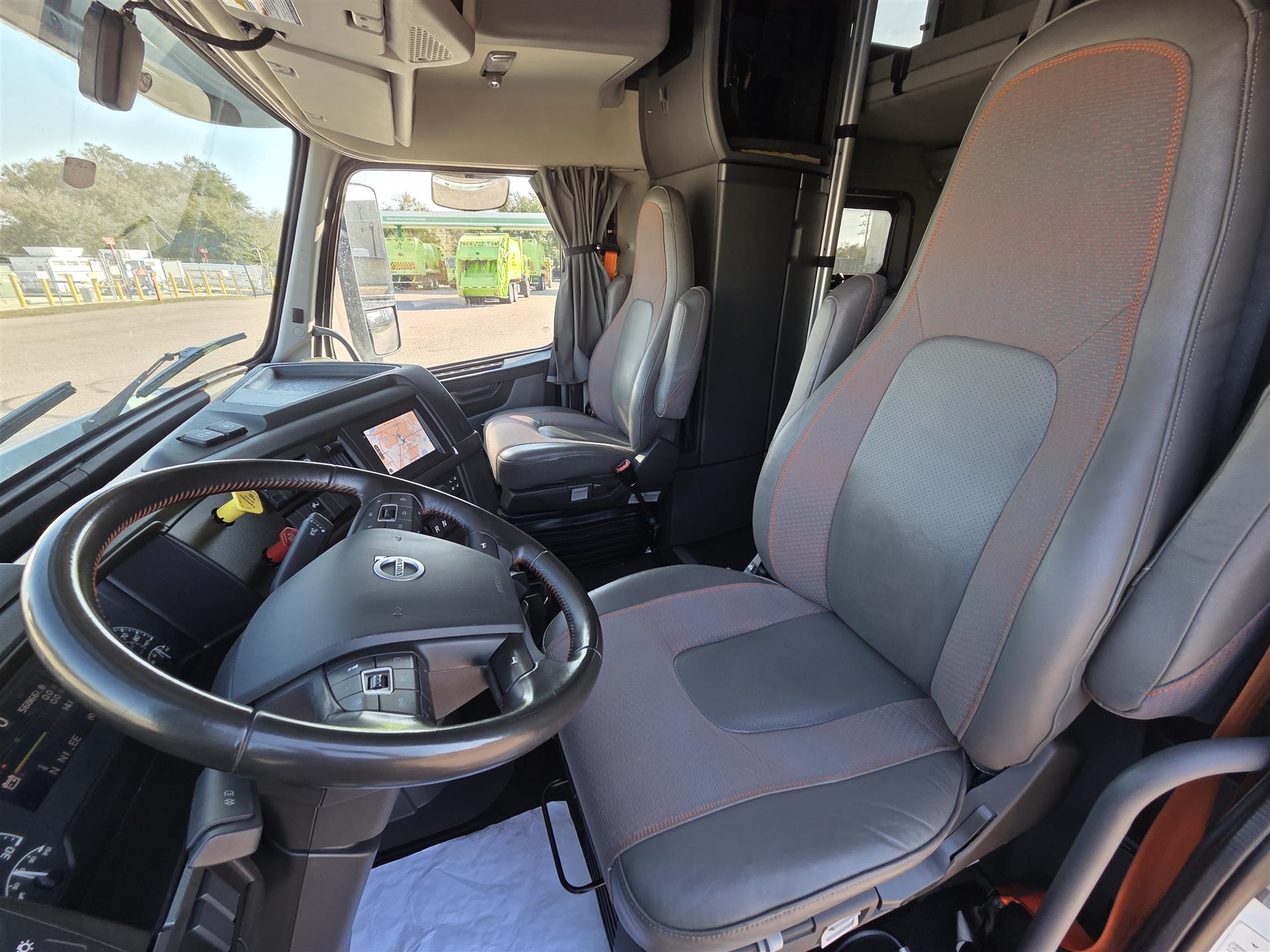 2024 Volvo - image 11