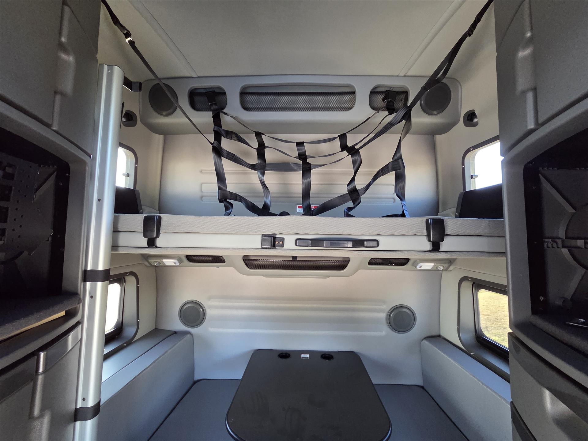 2024 Volvo - image 18