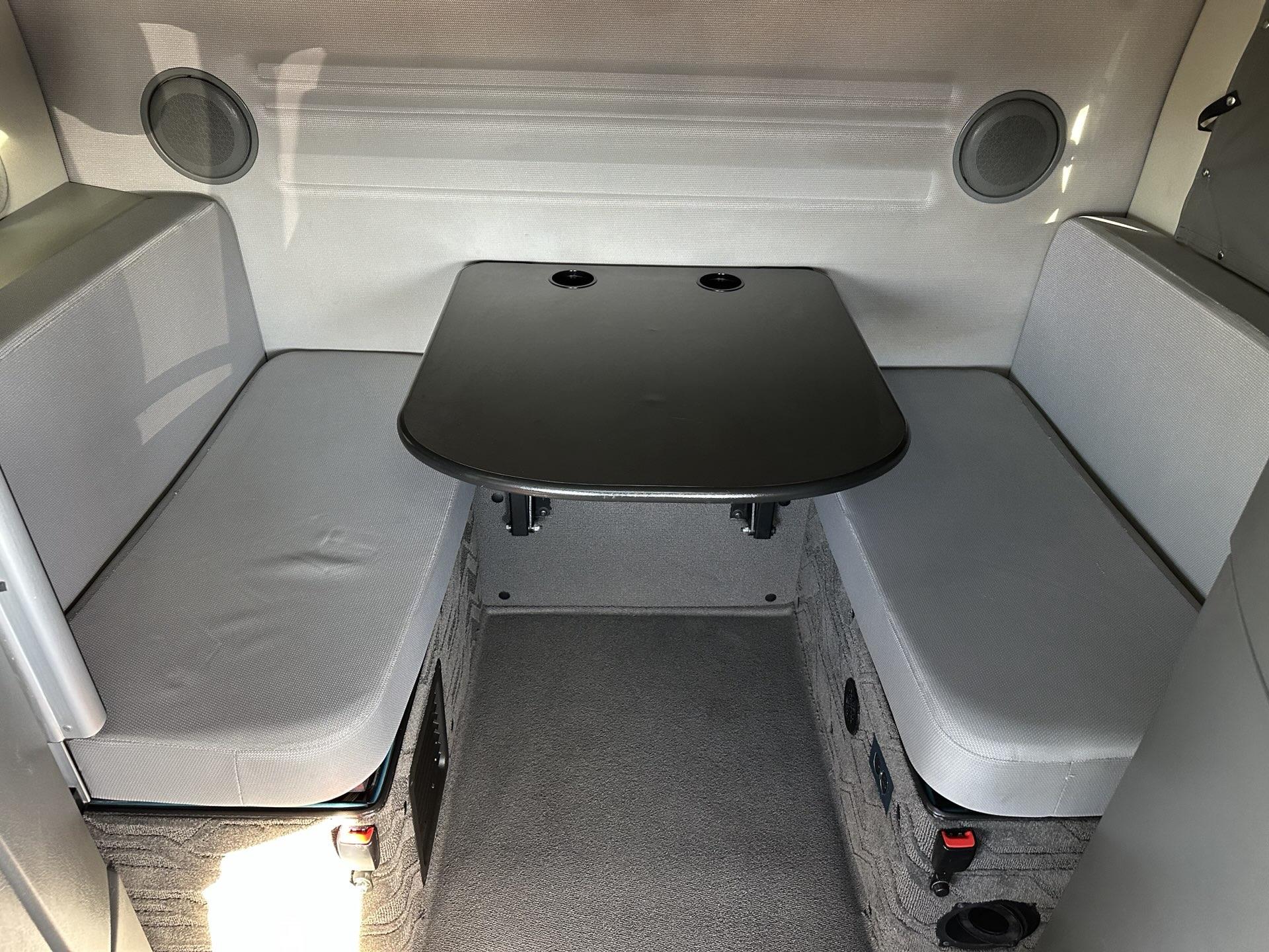 2020 Volvo - image 10