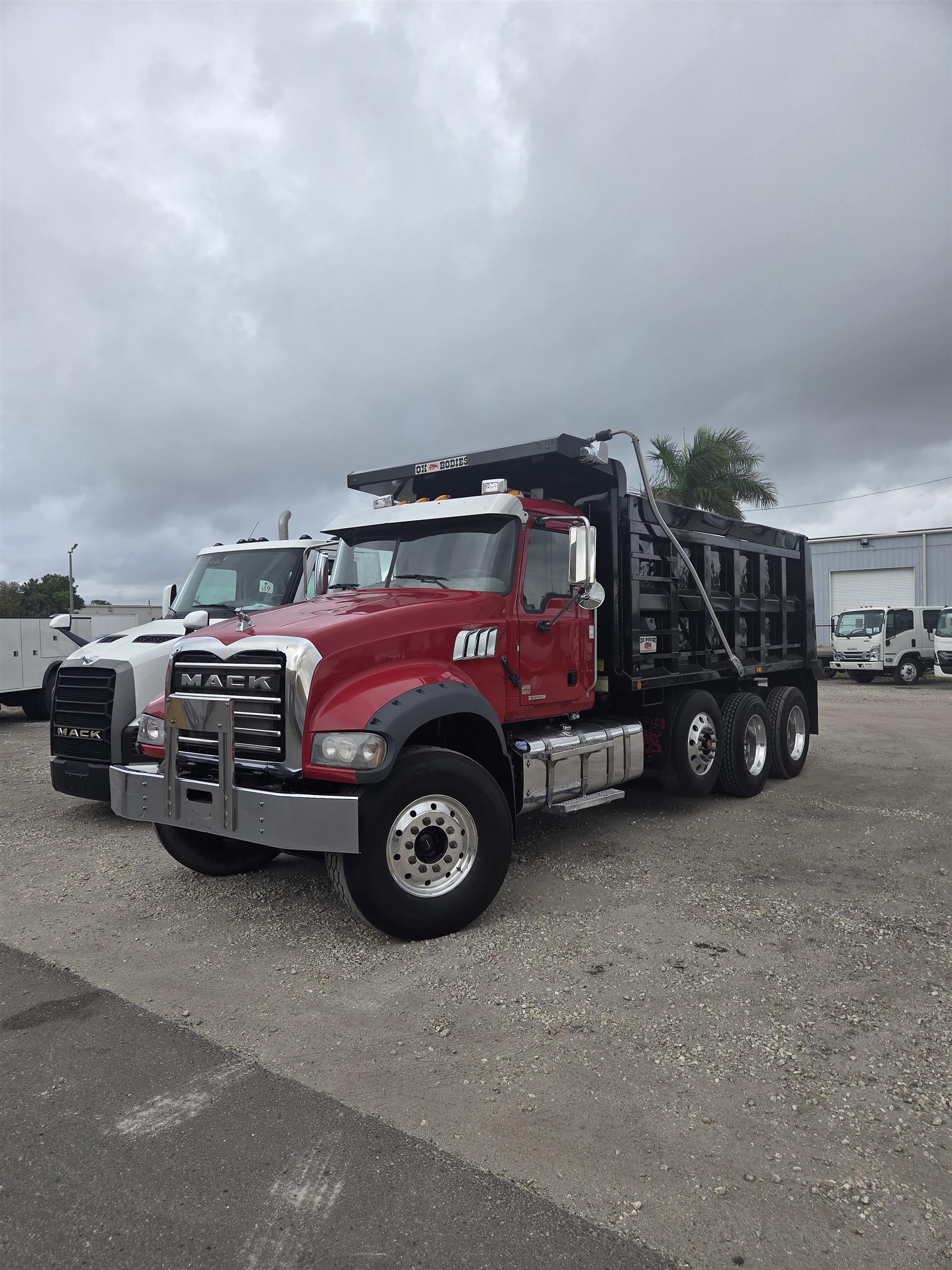 2019 Mack GR84F