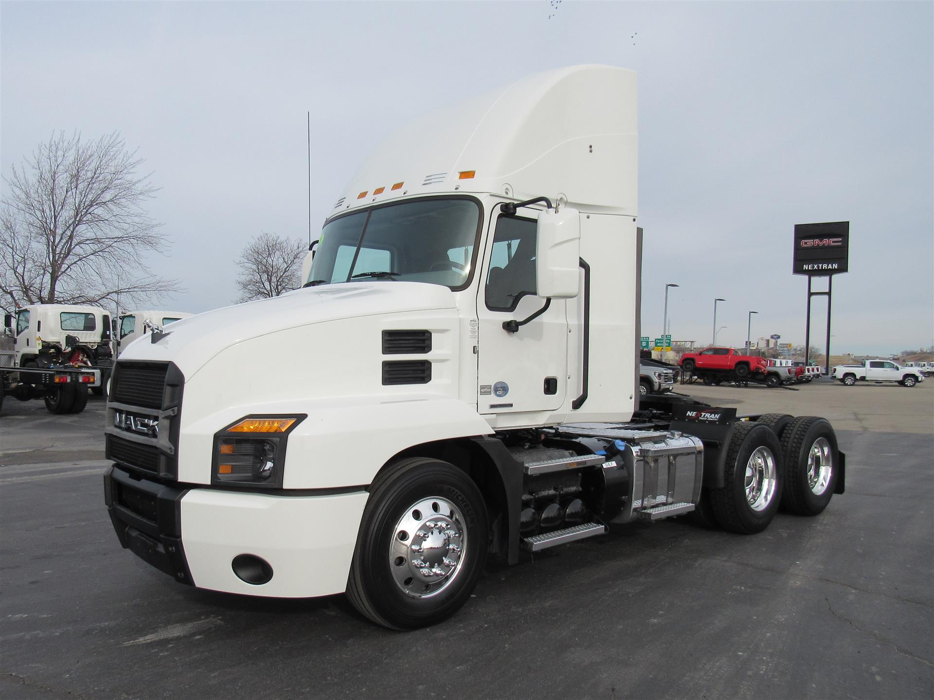 2020 Mack ANTHEM 64T DAYCAB