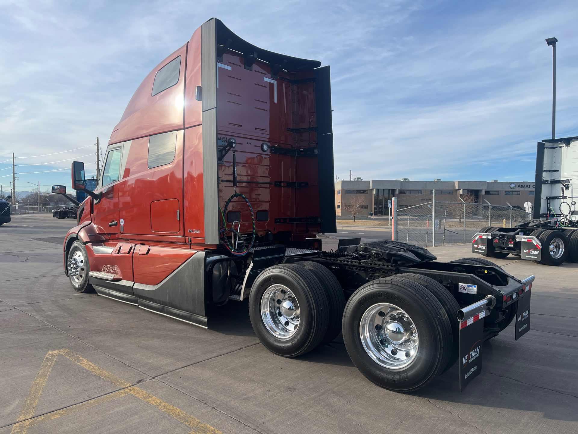 2026 Volvo - image 3