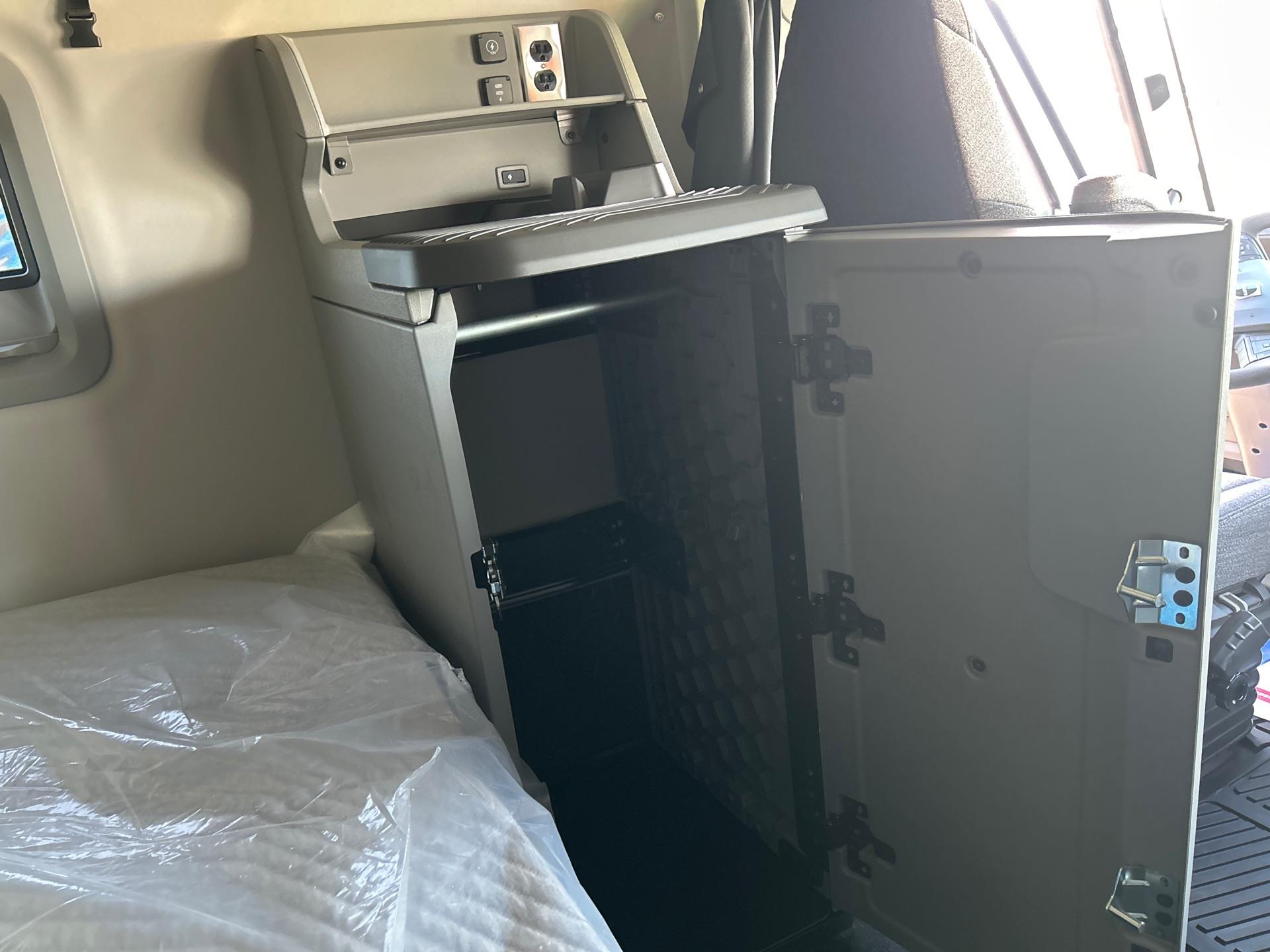 2026 Volvo - image 11