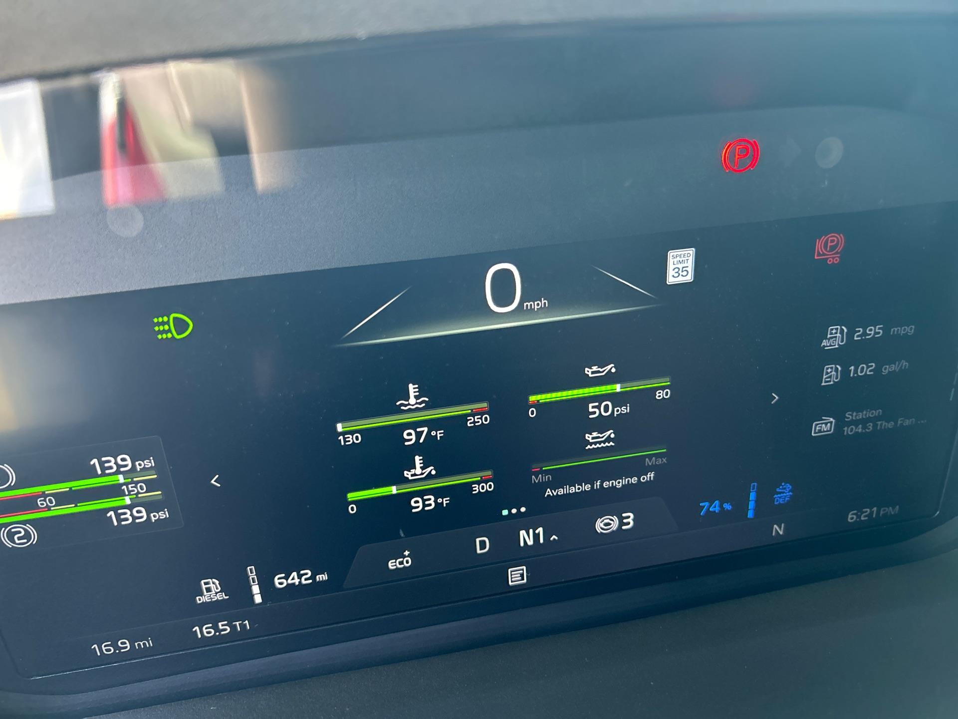 2026 Volvo - image 15