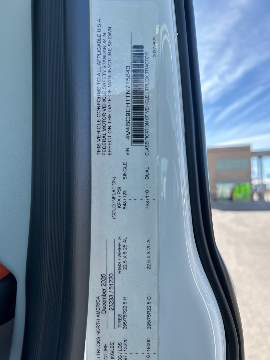 2026 Volvo - image 16