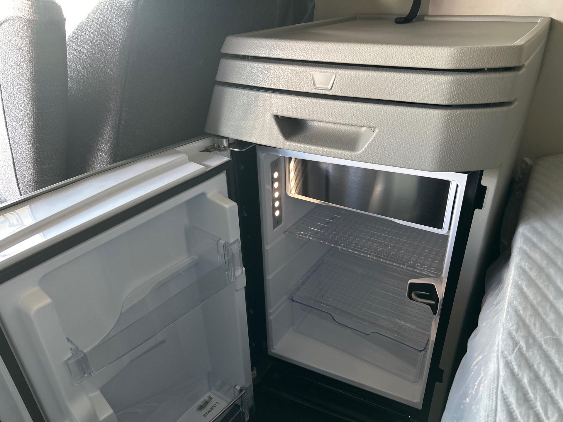 2026 Volvo - image 11