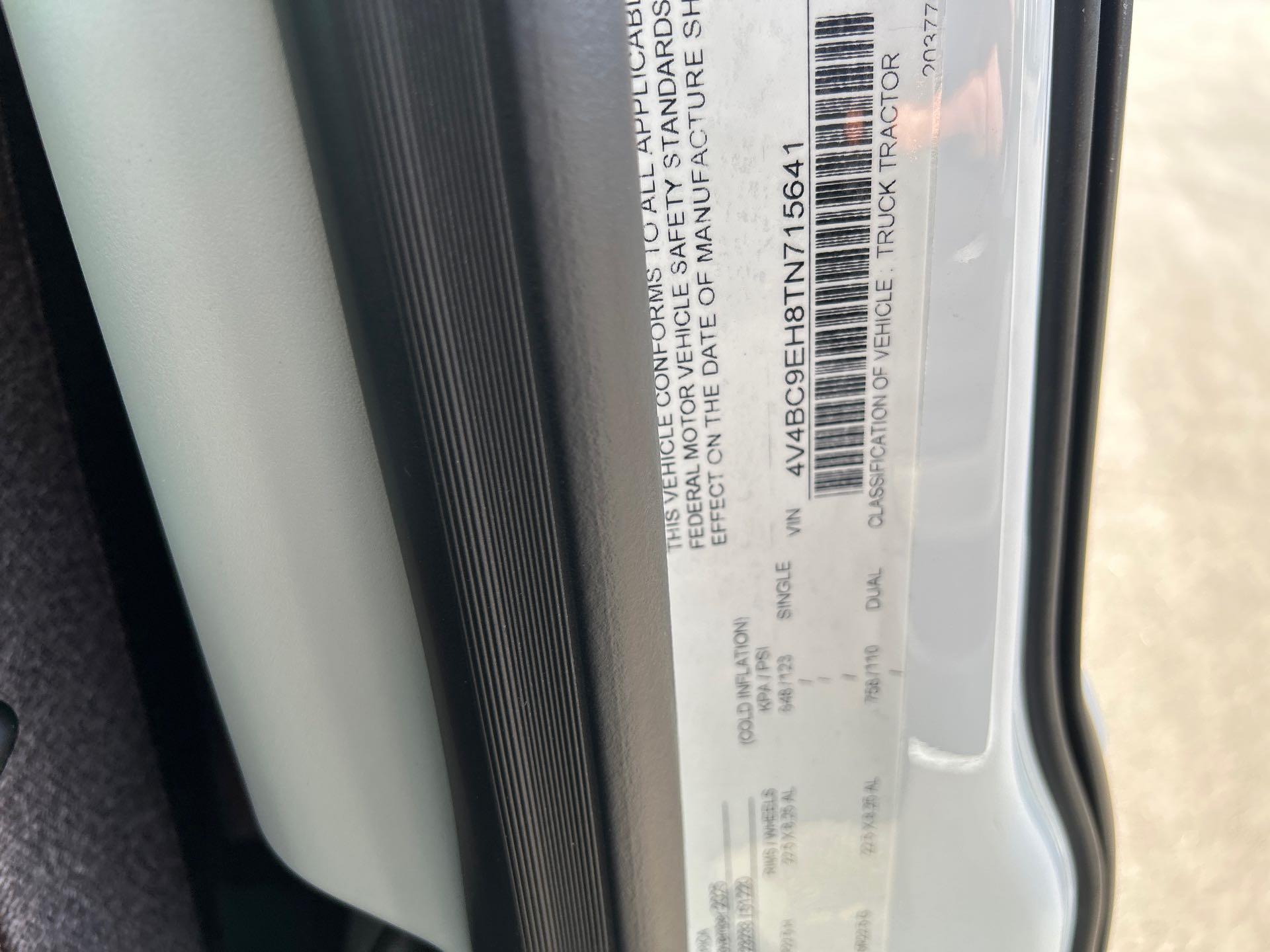 2026 Volvo - image 19