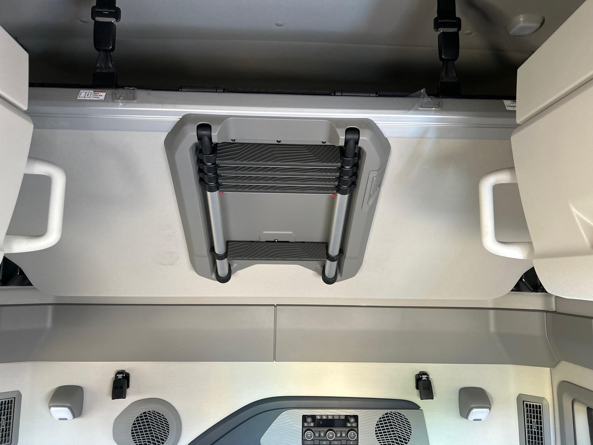 2026 Volvo - image 10