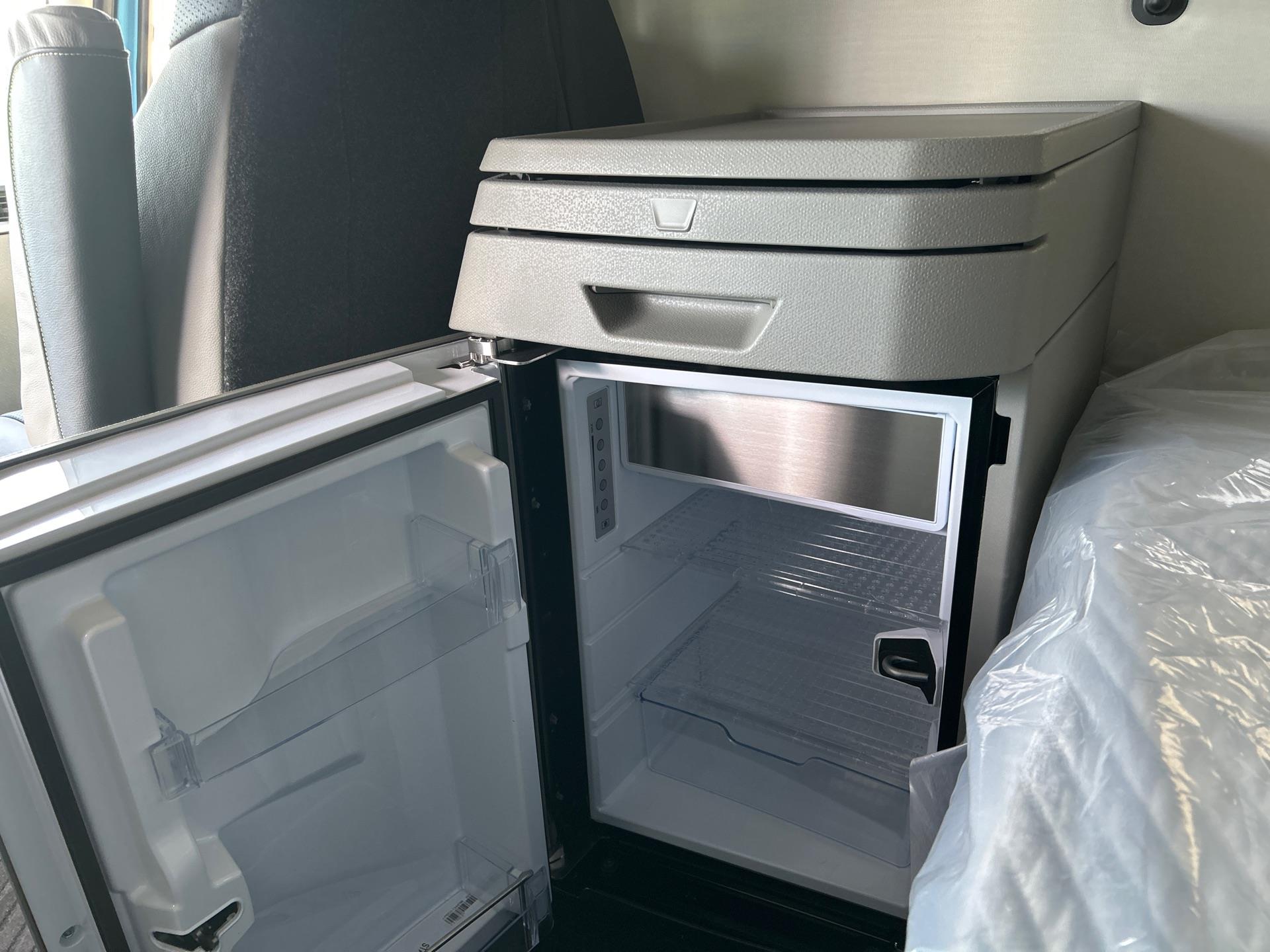 2026 Volvo - image 11