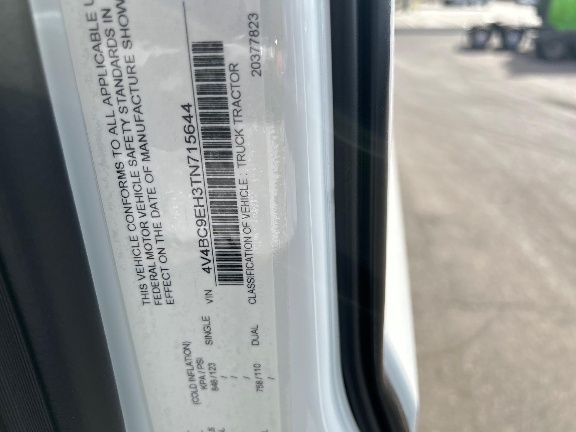 2026 Volvo - image 21