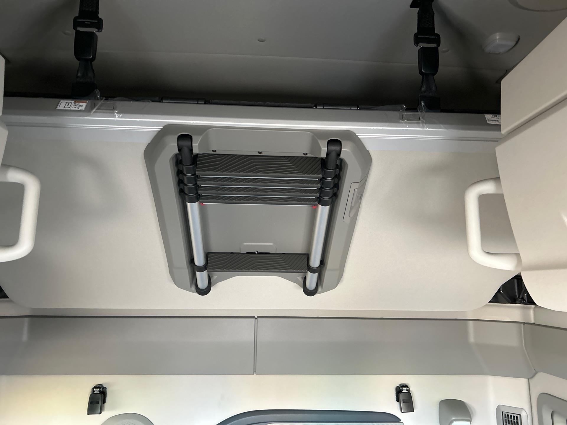 2026 Volvo - image 10