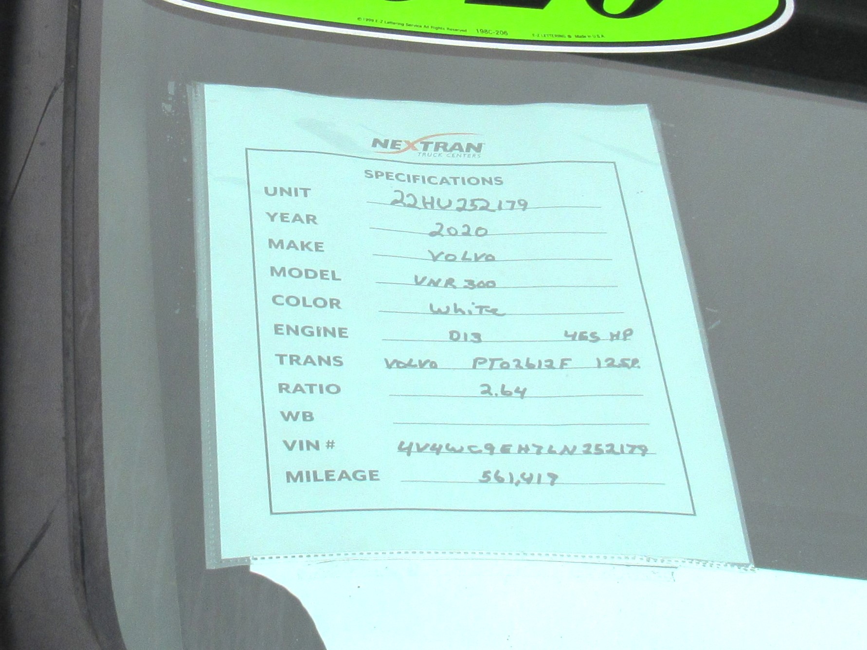 2020 Volvo - image 10