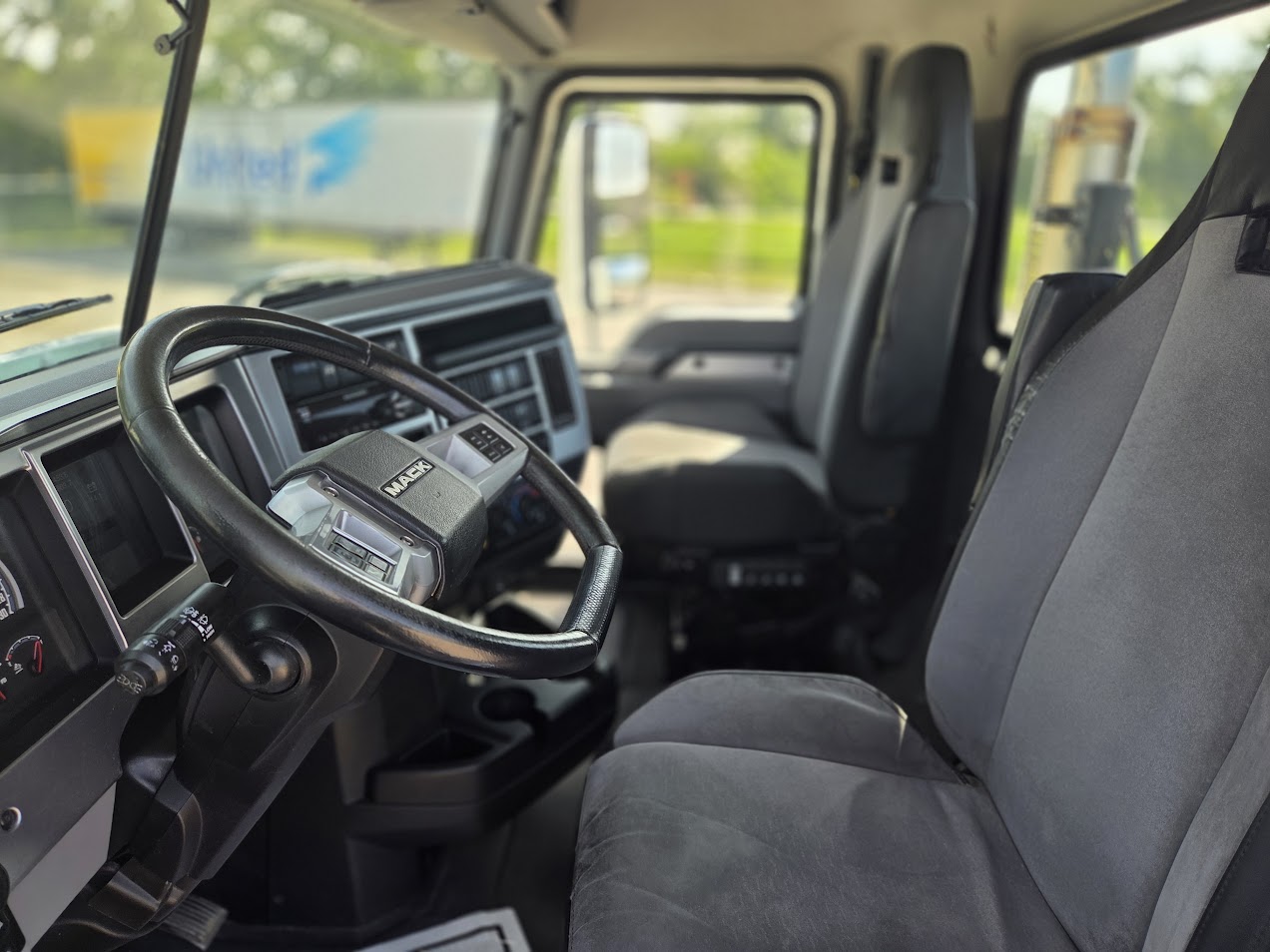 2020 Mack - image 11