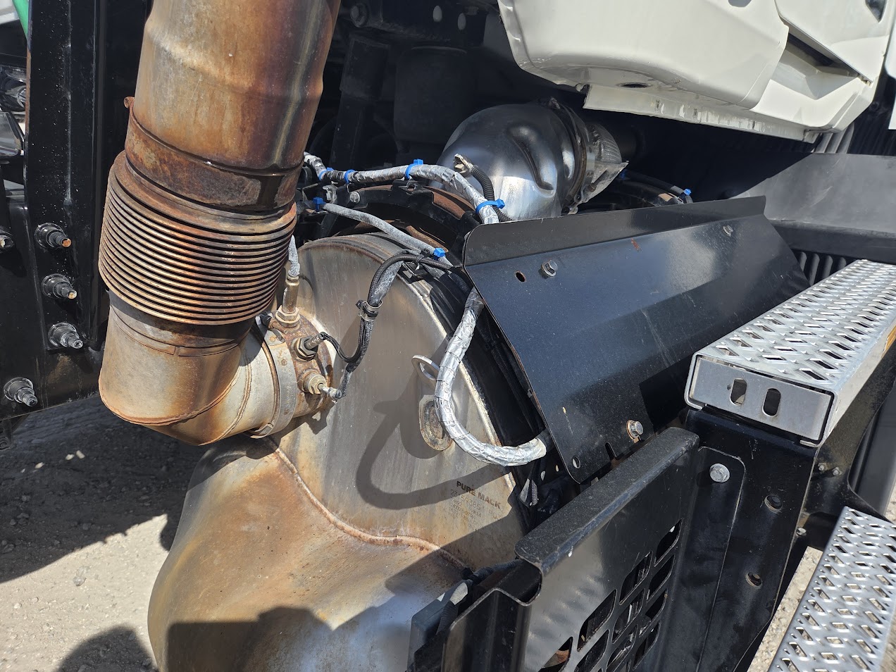 2020 Mack - image 14