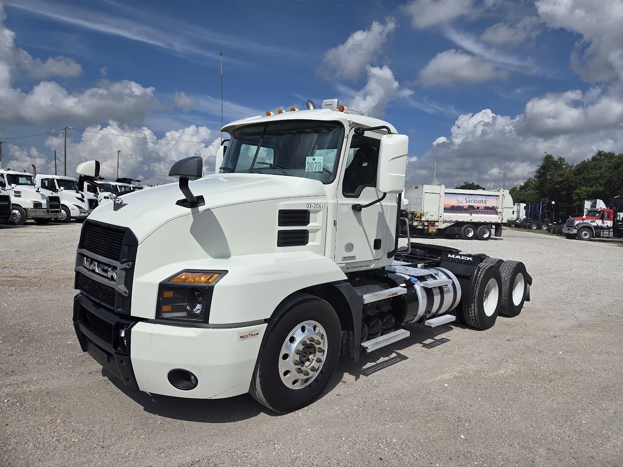 2020 Mack AN64T