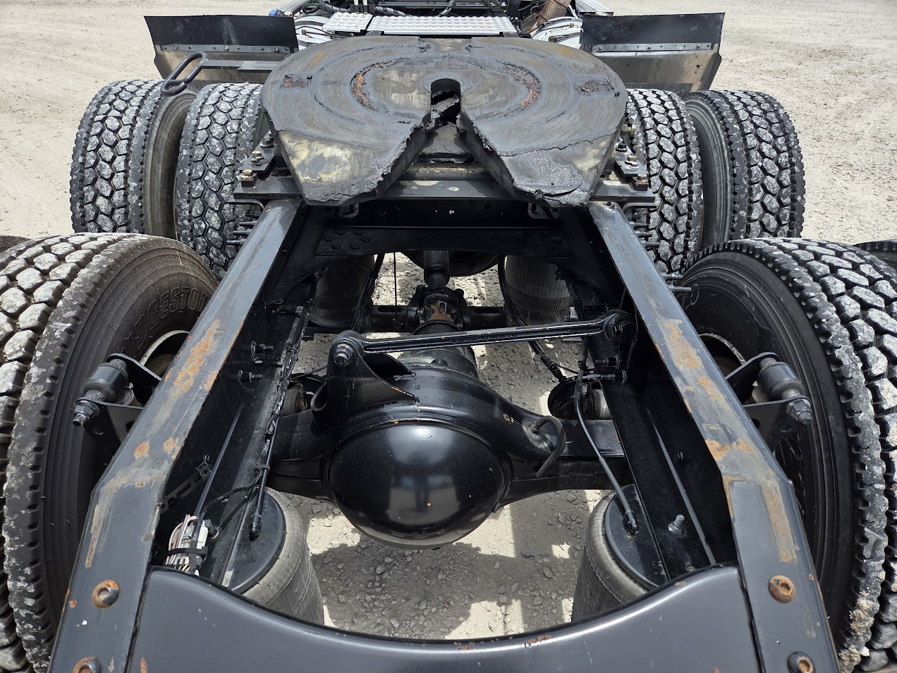 2020 Volvo - image 9