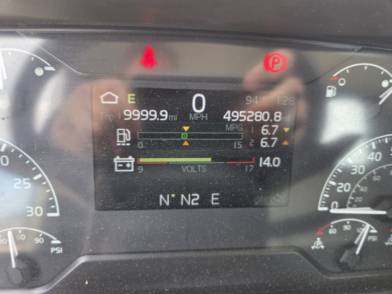 2020 Volvo - image 10