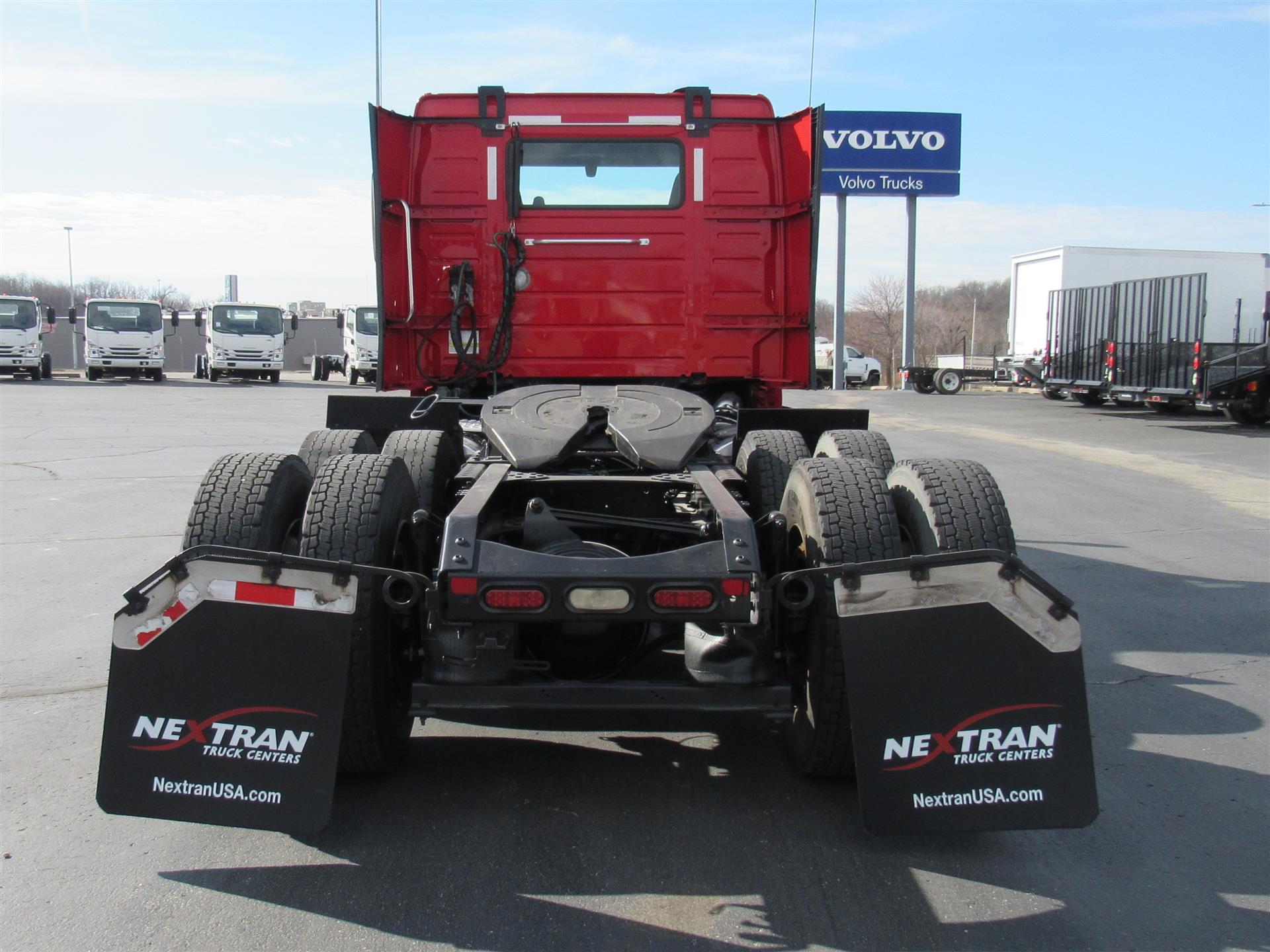 2021 Volvo - image 5