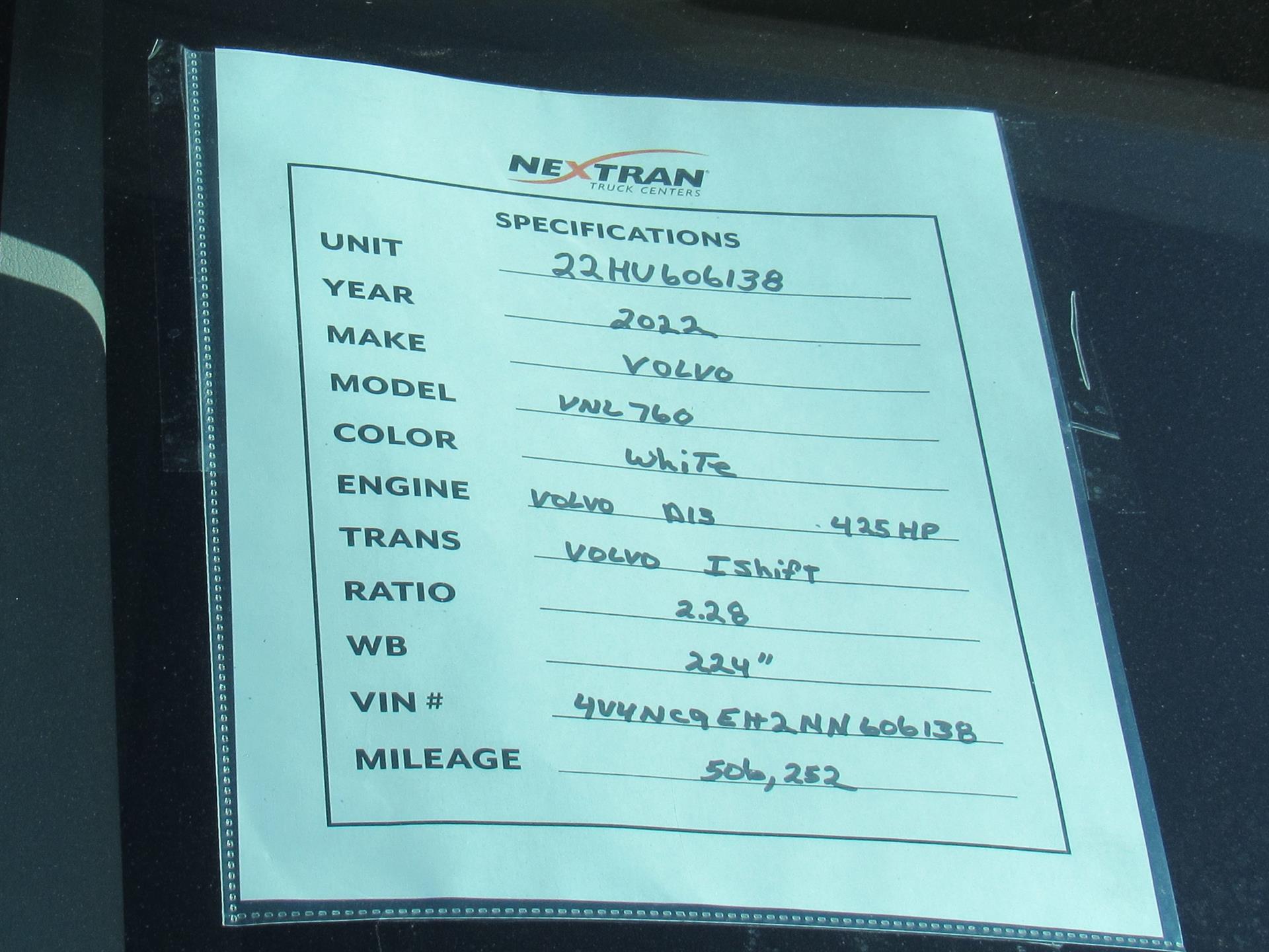 2022 Volvo — photo 8