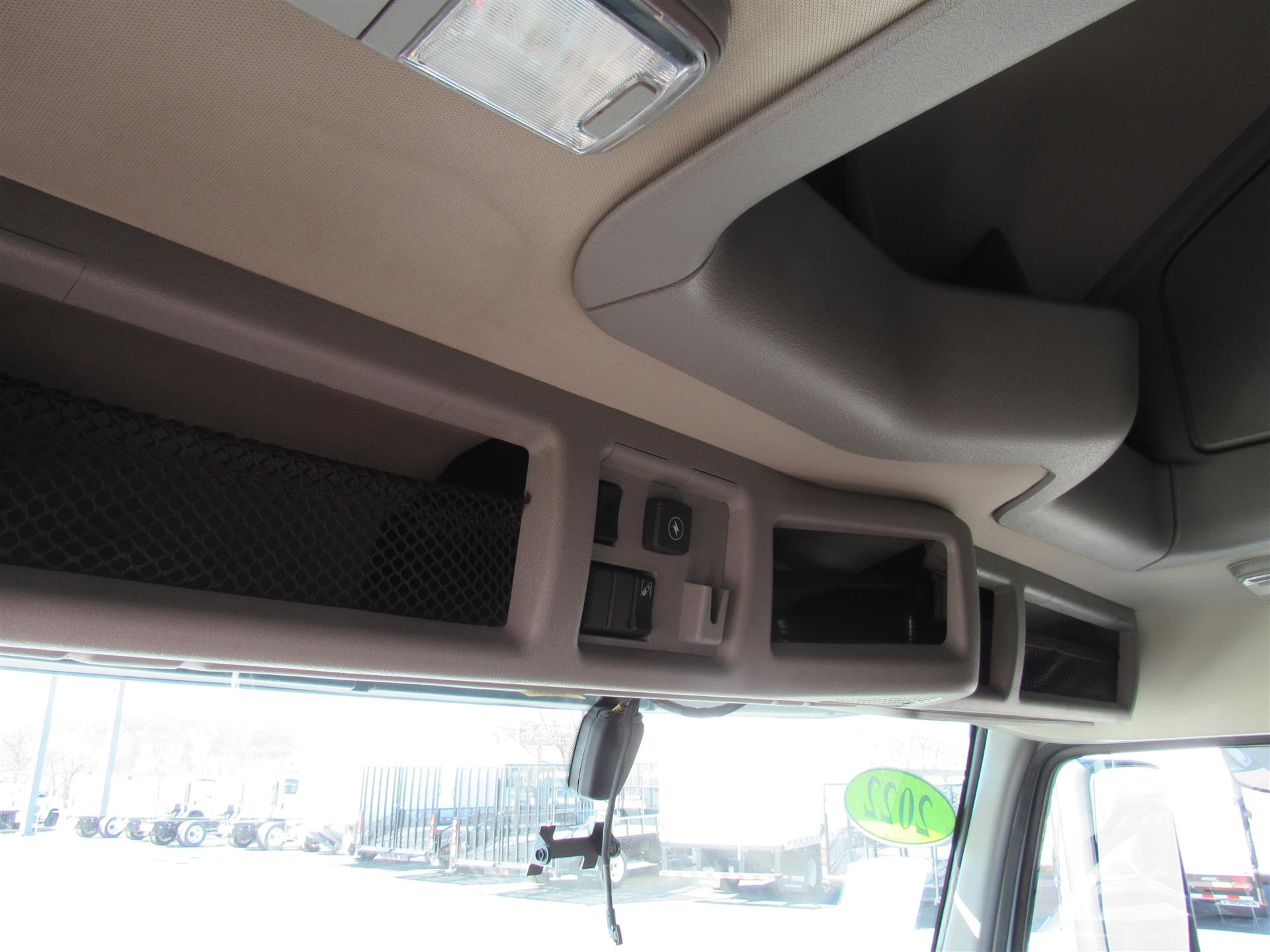 2022 Volvo — photo 14