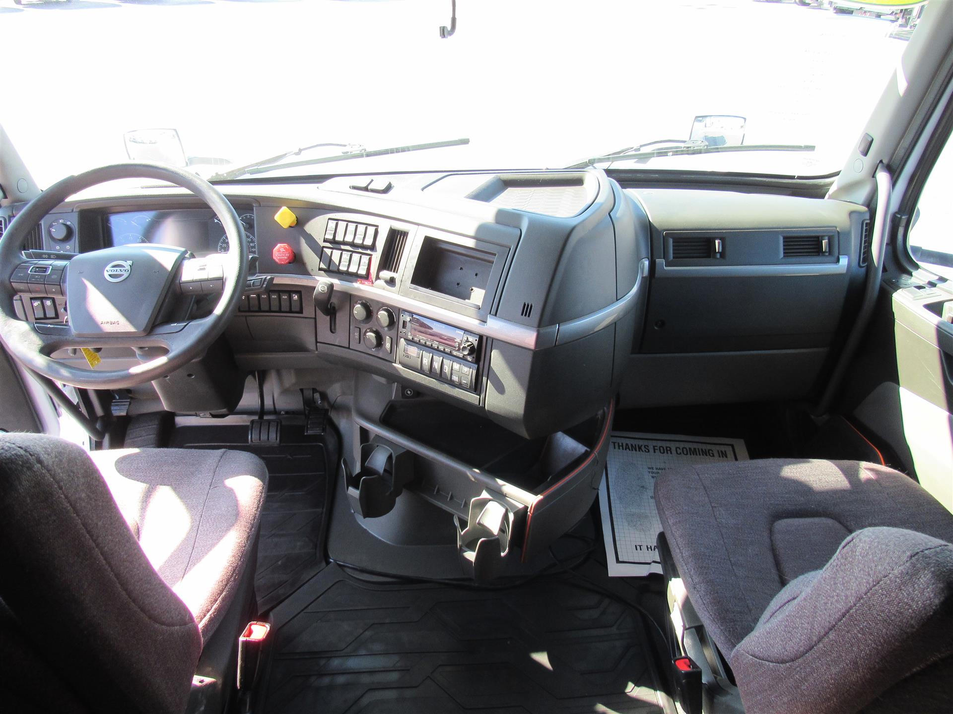 2022 Volvo — photo 22