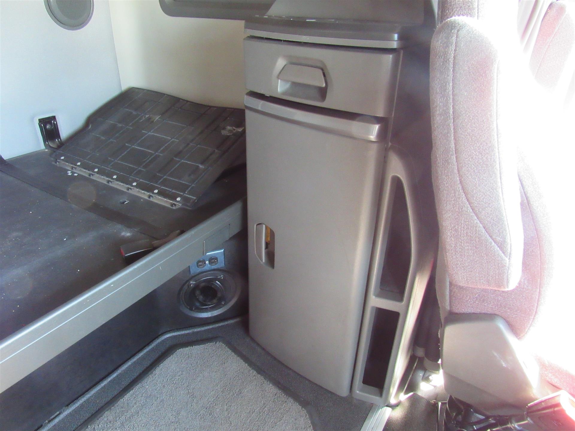 2022 Volvo — photo 21