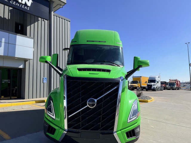 2026 Volvo - image 2