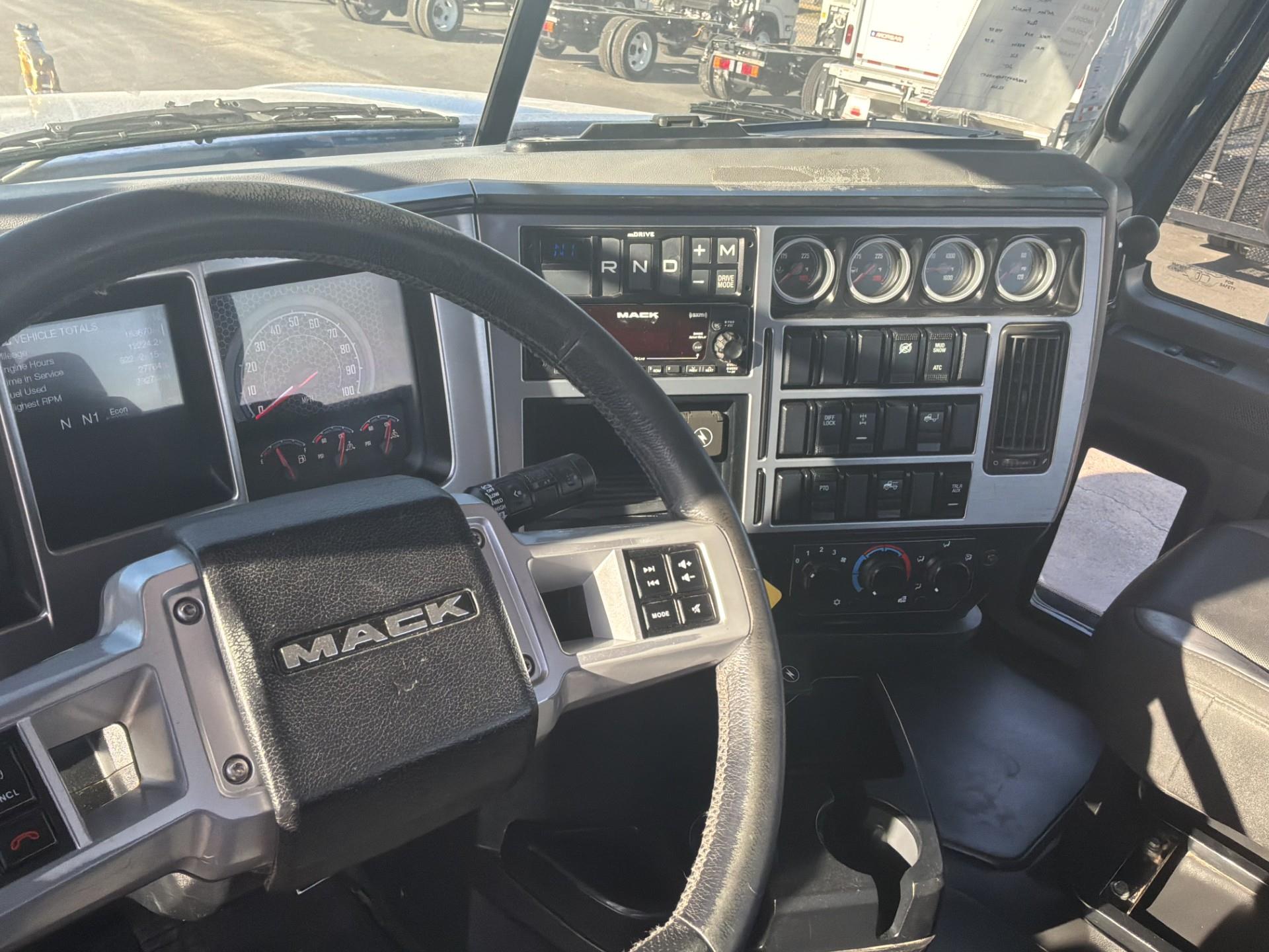 2022 Mack - image 7