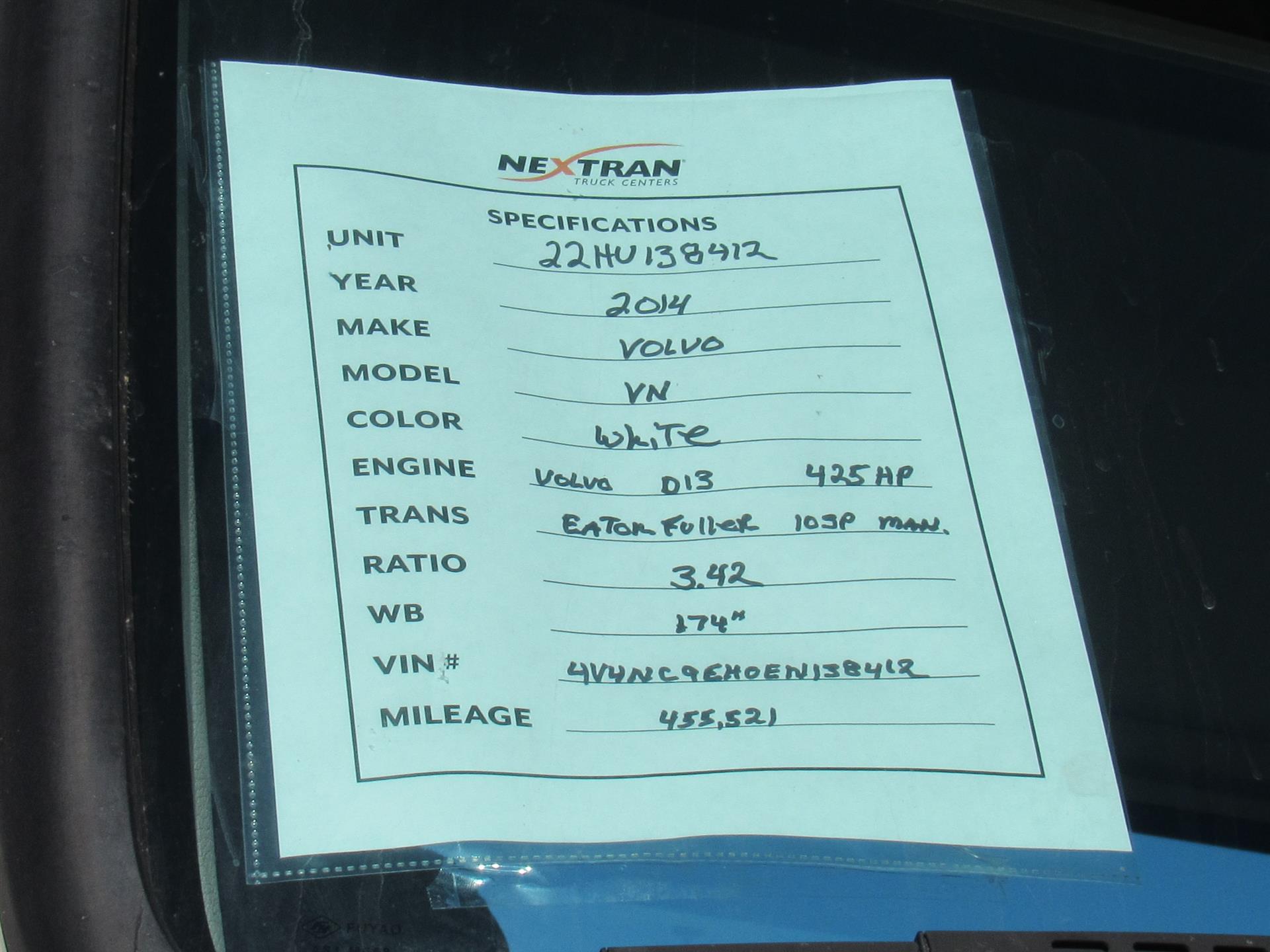 2014 Volvo - image 9