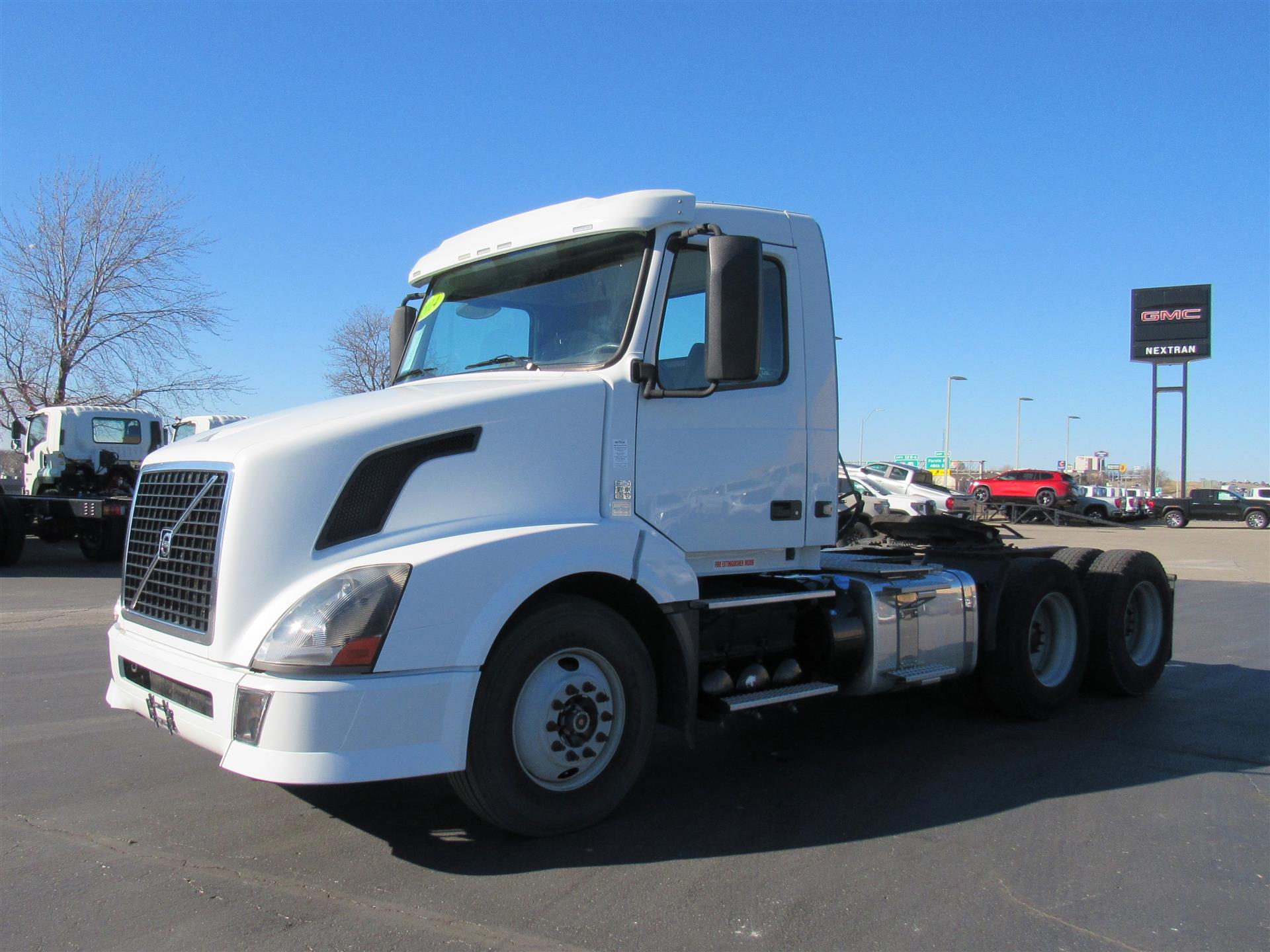 2014 Volvo VNL64T300