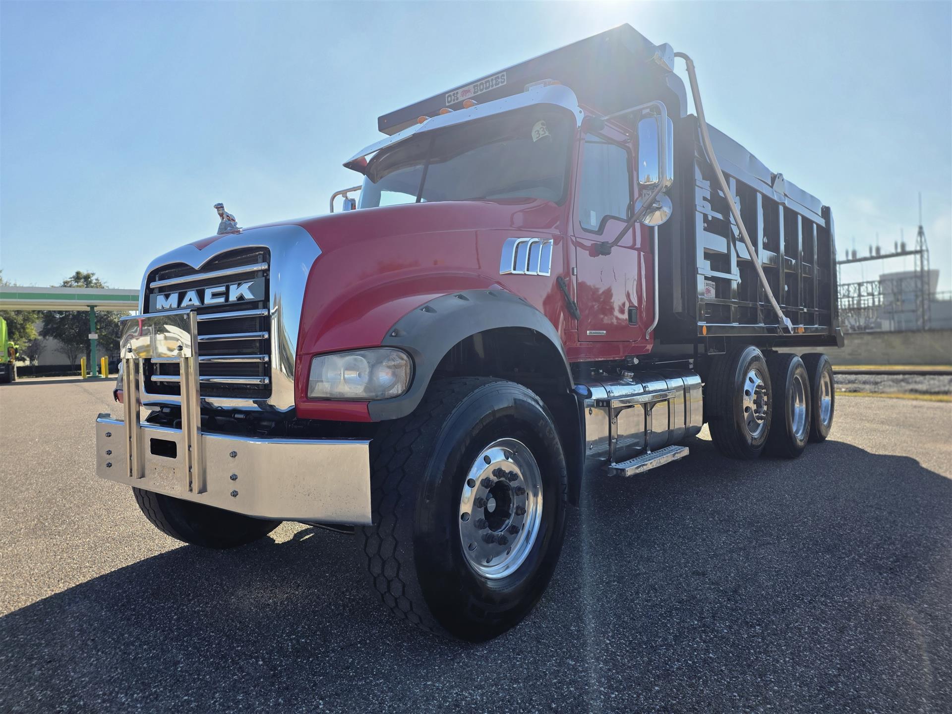 2019 Mack GR84F
