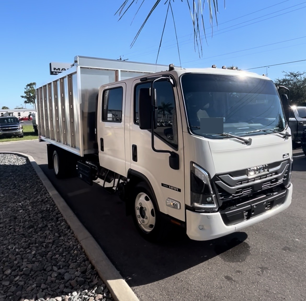 2026 Isuzu NRR-3V454