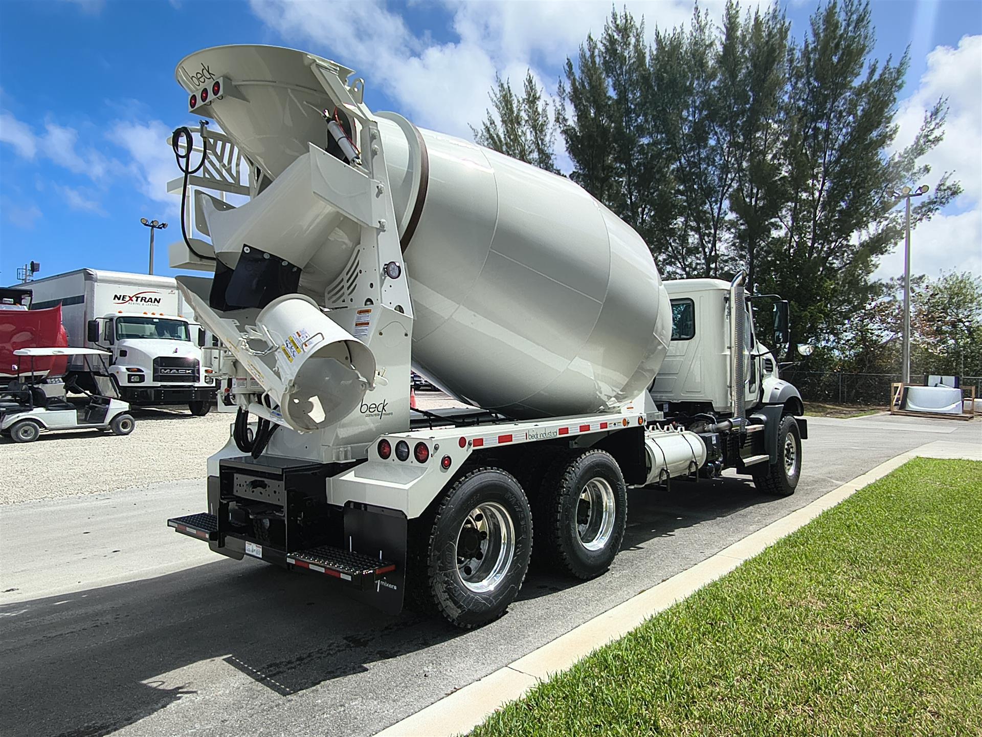 2026 Mack Granite in Fort Lauderdale, FL — photo 6