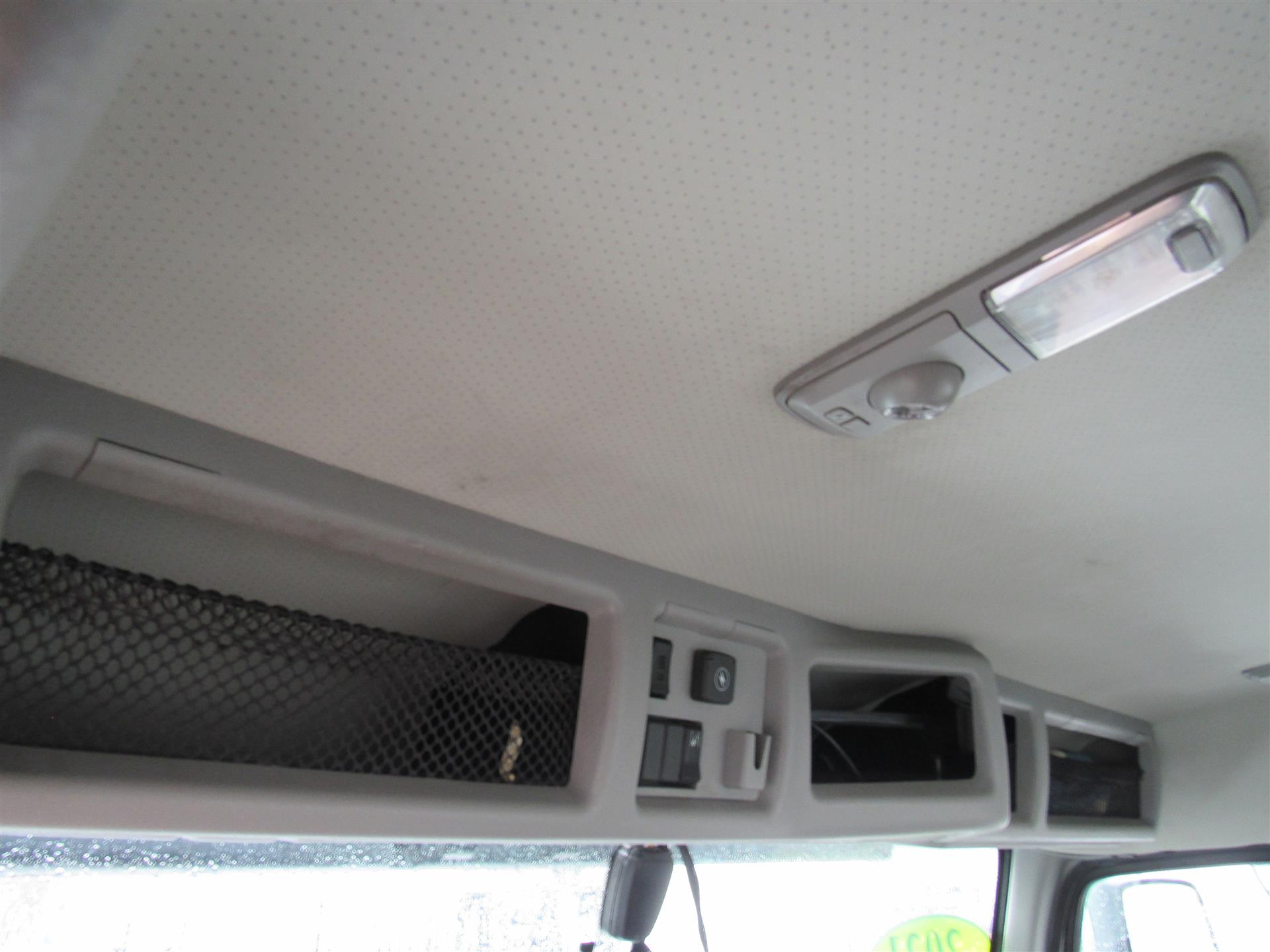 2021 Volvo - image 11