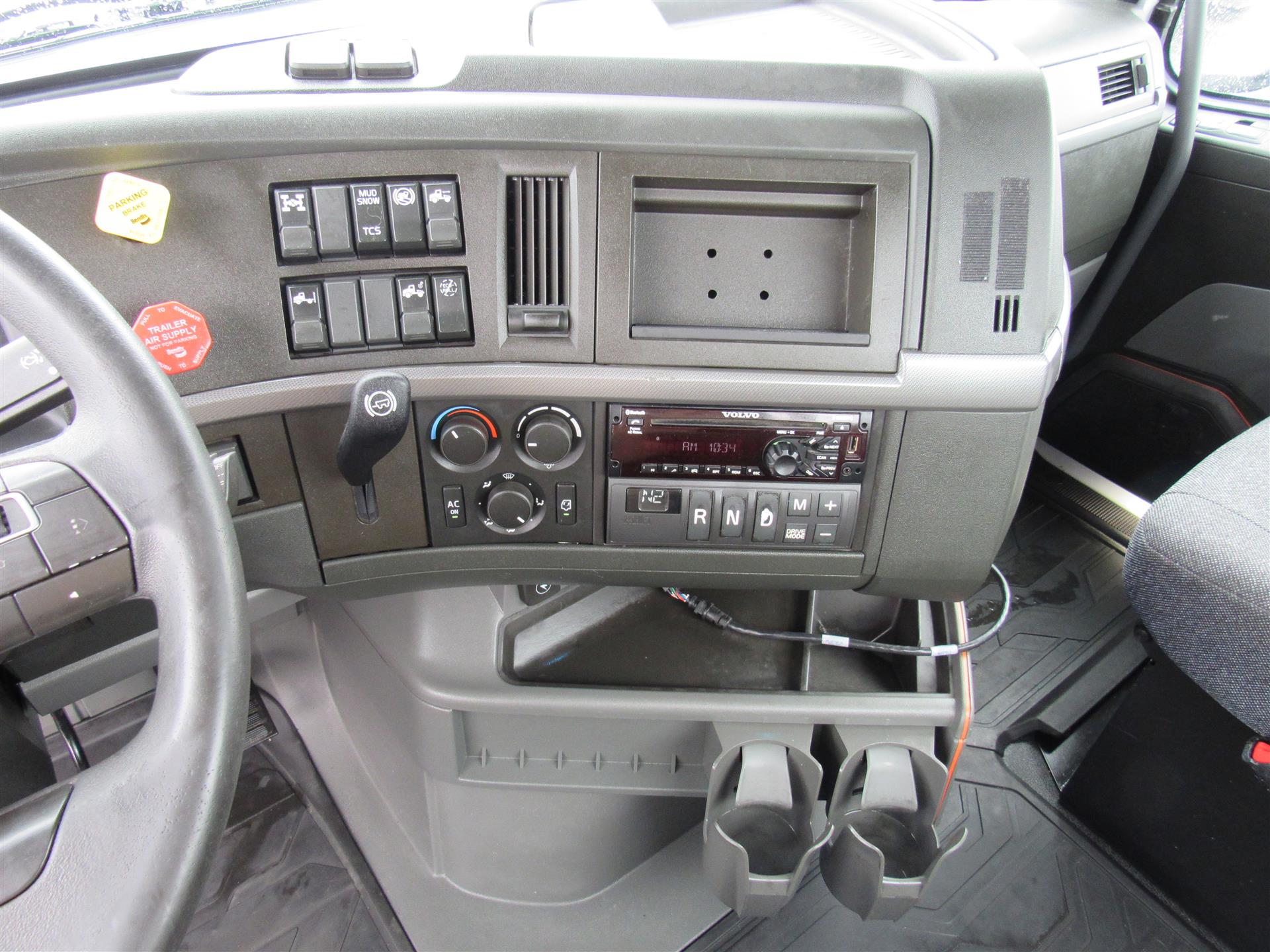 2021 Volvo - image 14