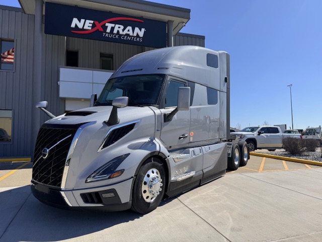 2026 Volvo NEW VNL64T860