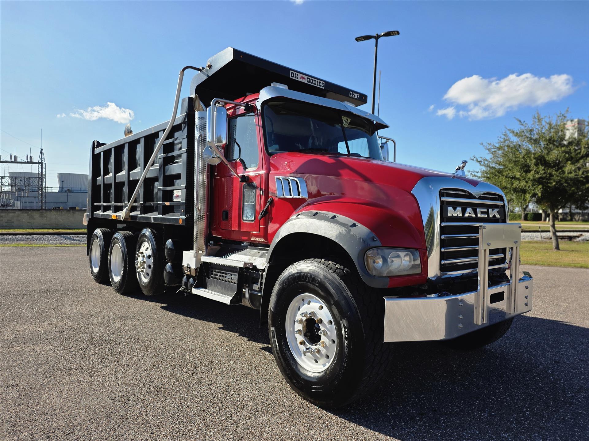 2019 Mack - image 3