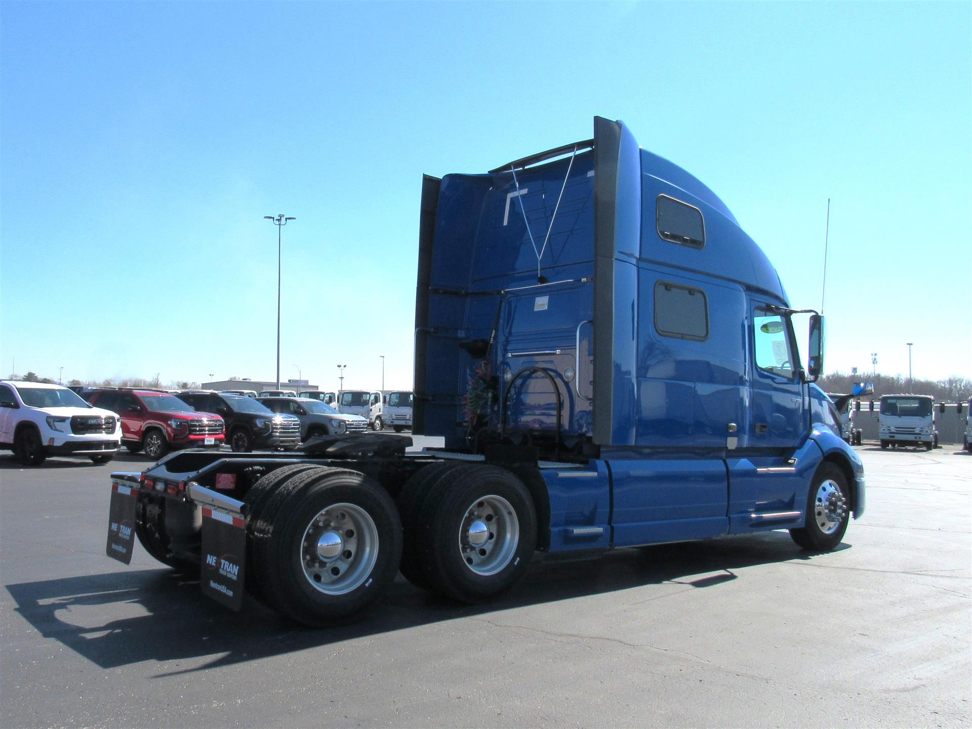2024 Volvo VNL 860 - image 6