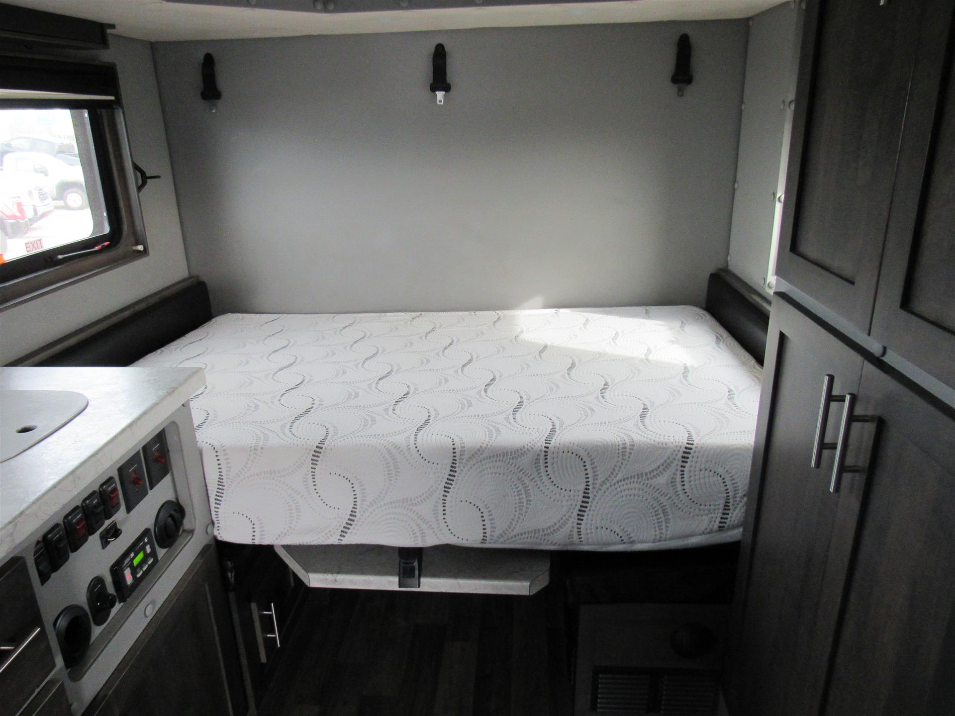 2023 Volvo - image 22