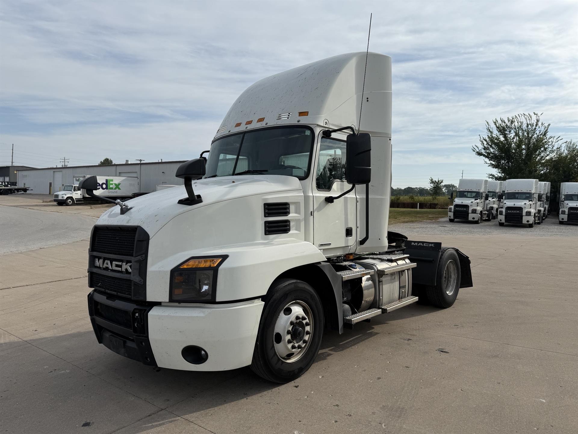 2019 Mack AN42T