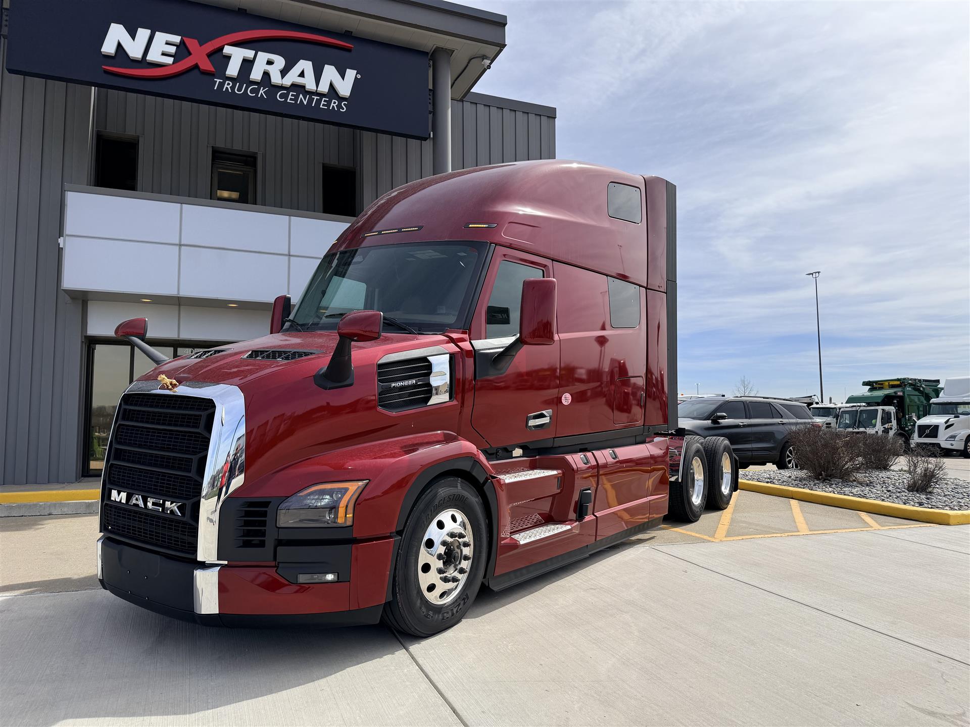 2026 Mack PIONEER 64T 76" HIGH ROOF SLEE