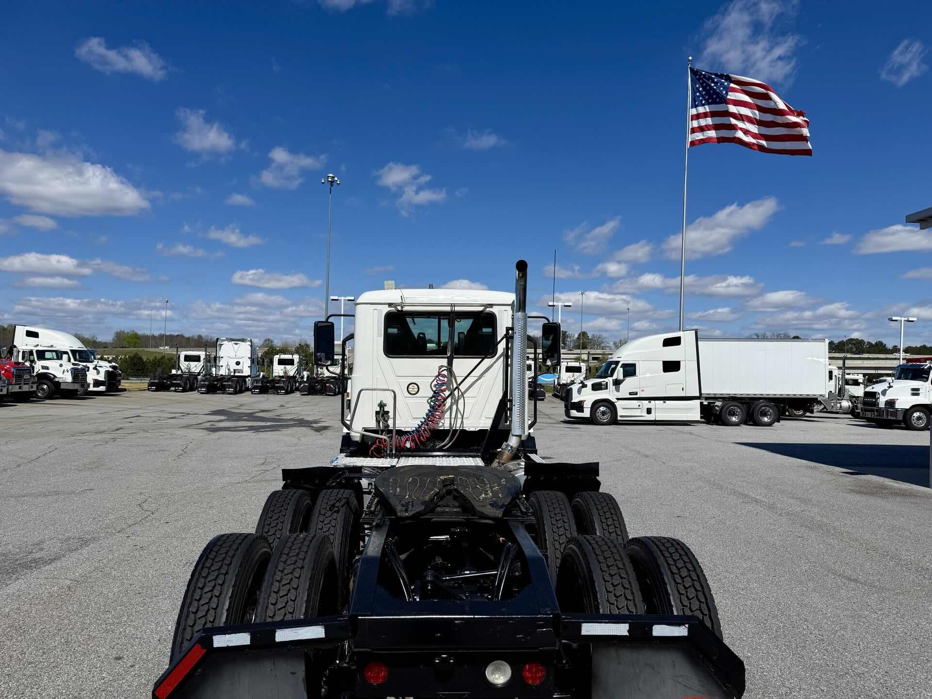 2021 Mack - image 4