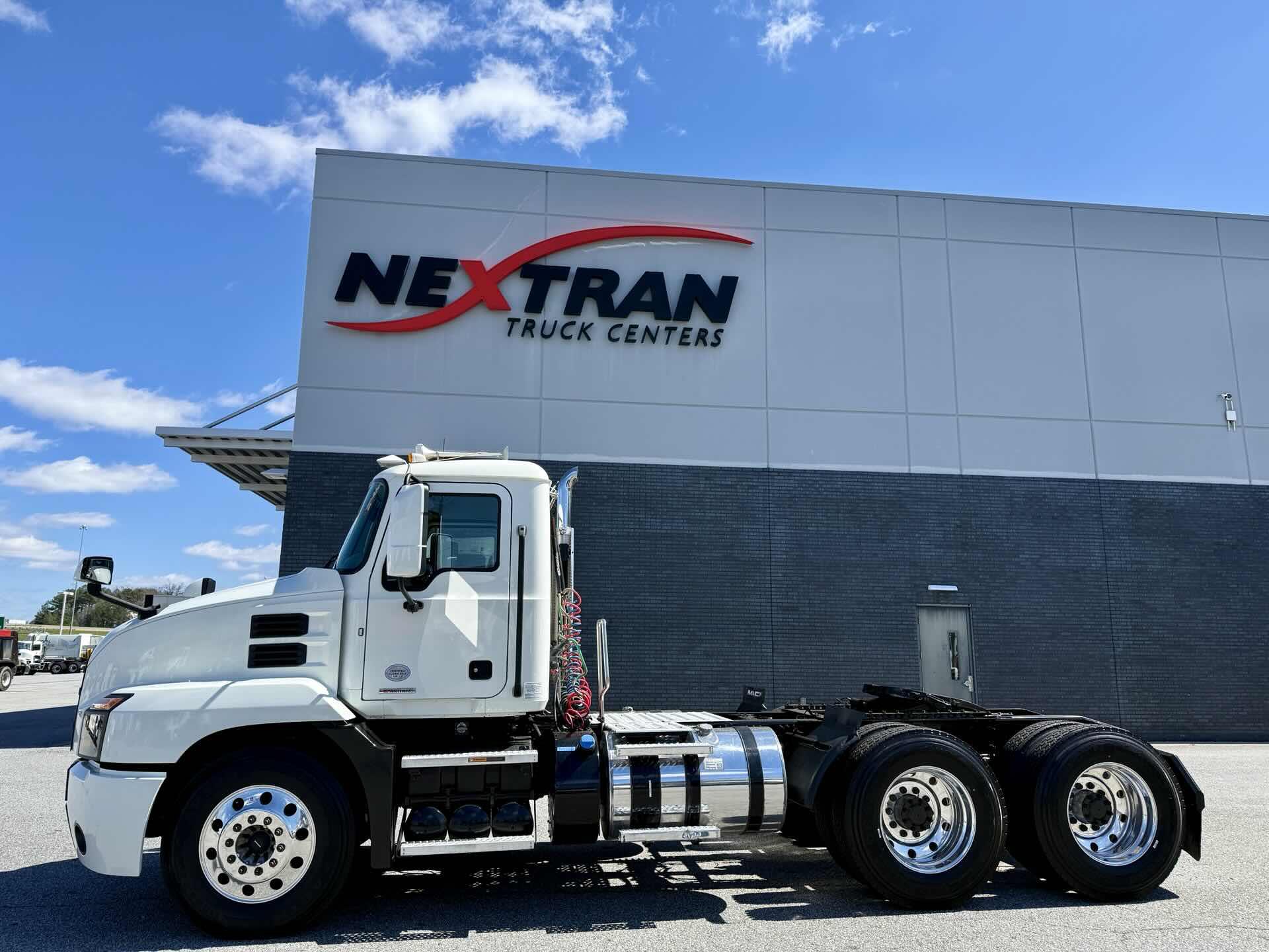 2021 Mack - image 2