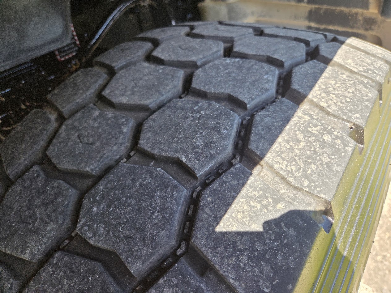 2017 Mack Granite — photo 12