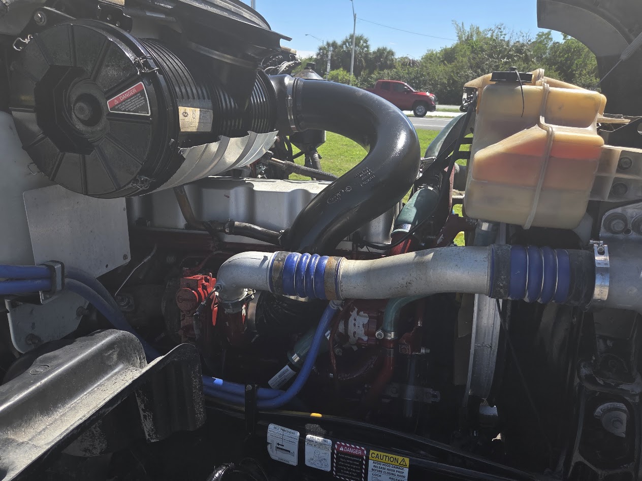 2017 Mack Granite — photo 14