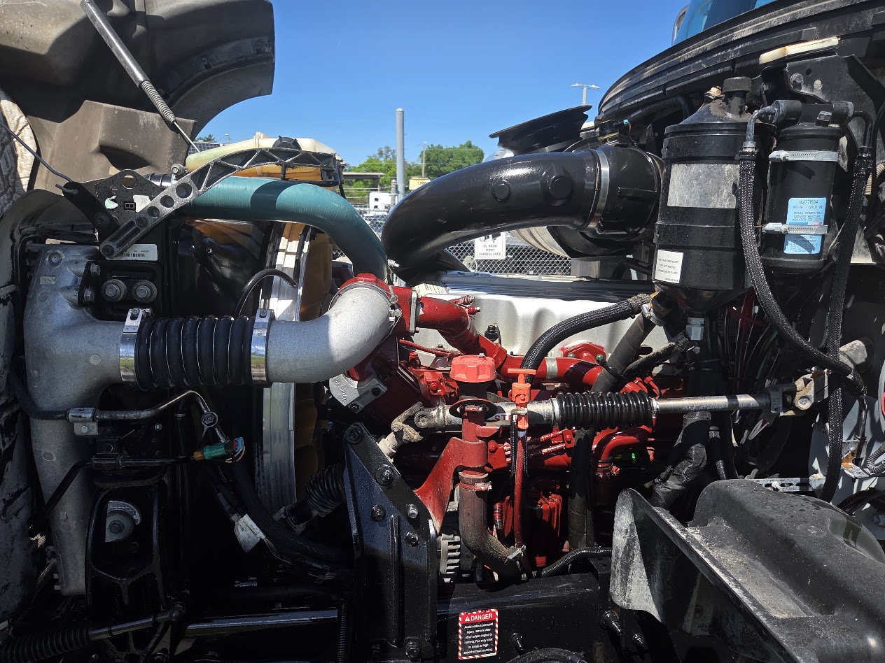 2017 Mack Granite — photo 18