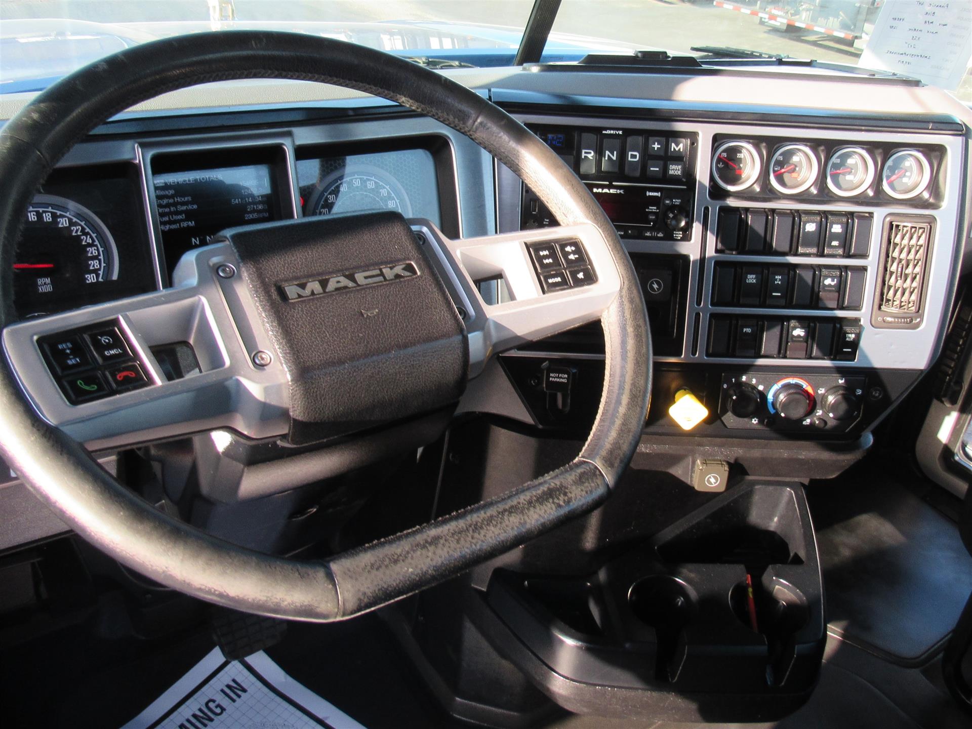 2023 Mack - image 13