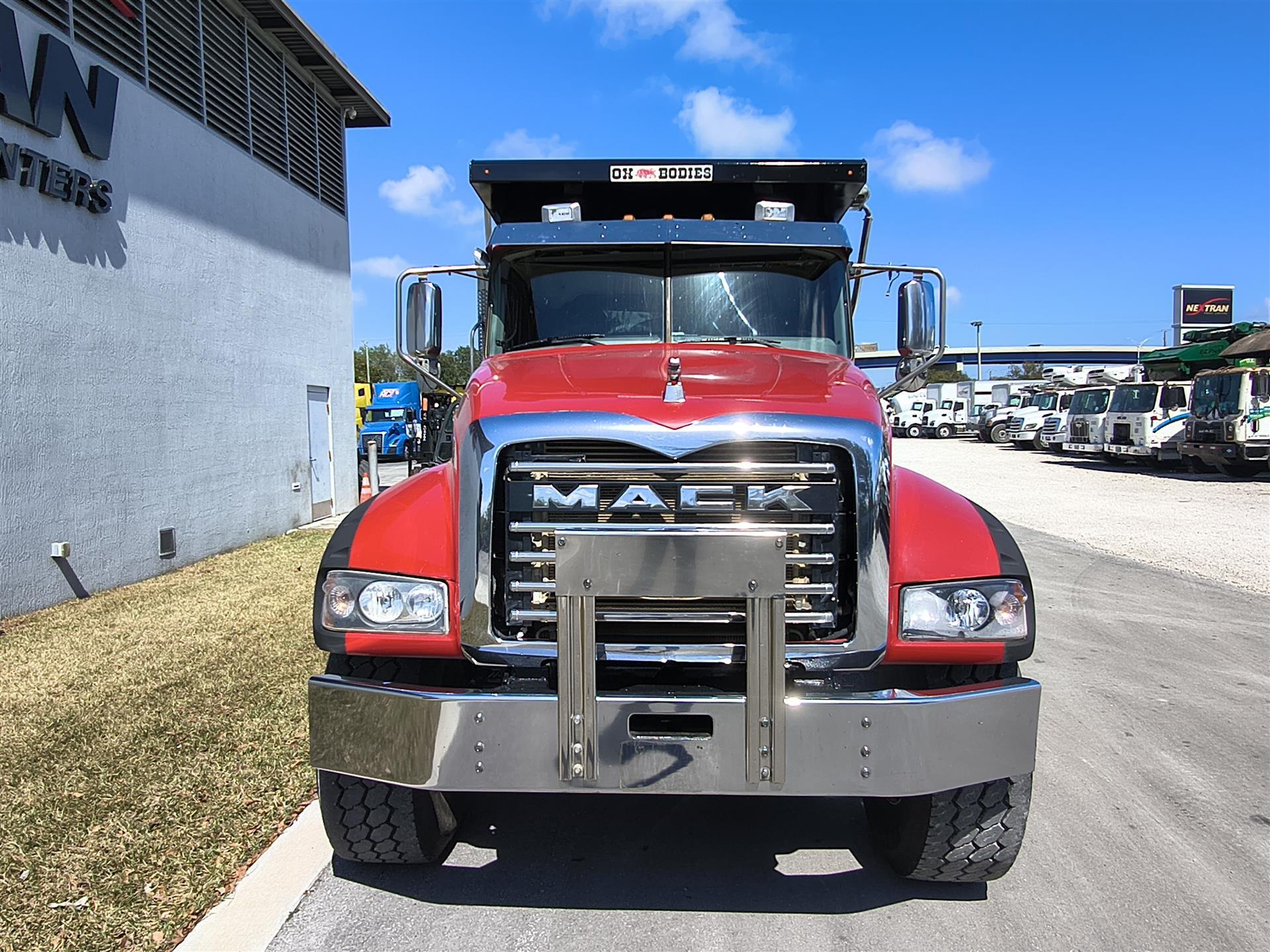 2019 Mack - image 3
