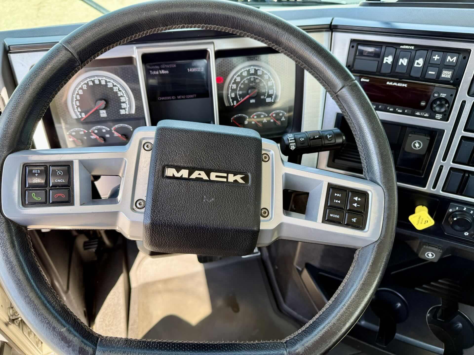 2022 Mack - image 16