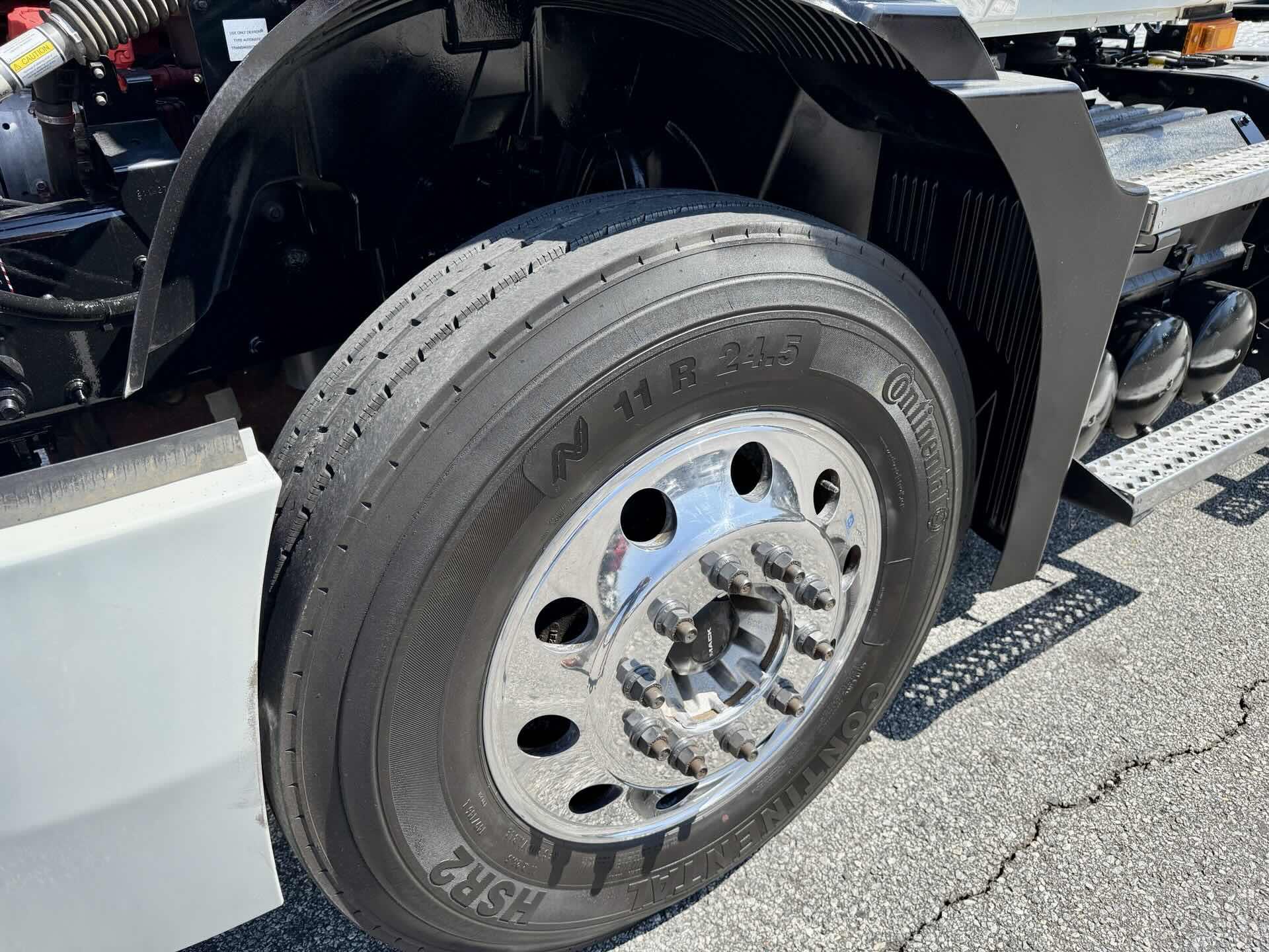 2022 Mack - image 10